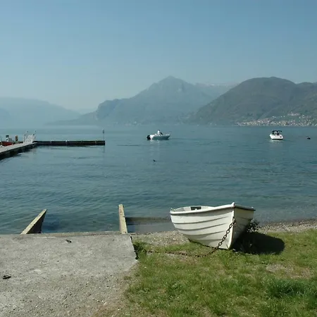 Casa Laura Dervio